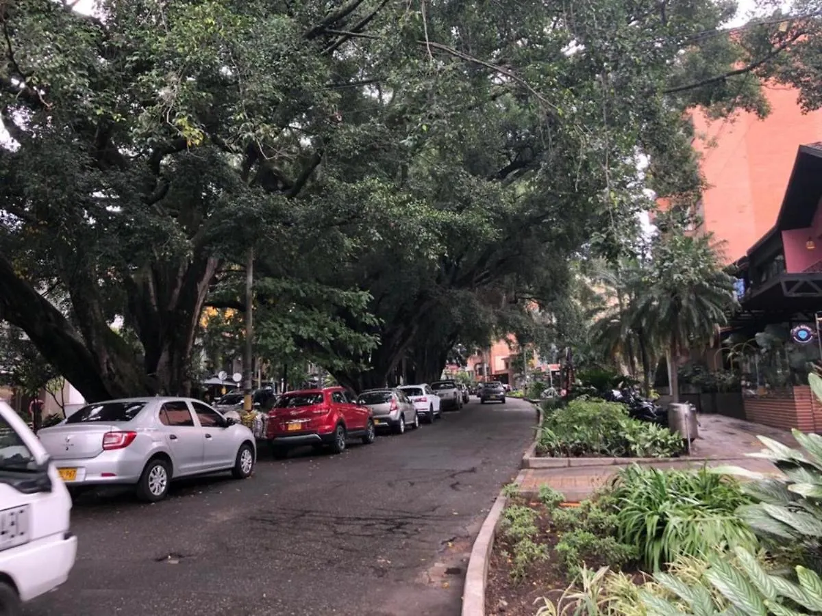 Hermoso Apartaestudio En El Corazon De Laureles Medellín