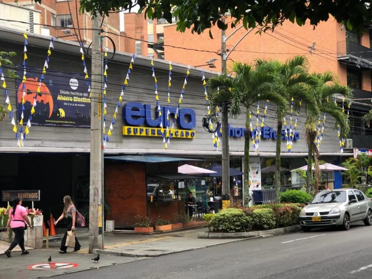 Apartamento Hermoso Apartaestudio En El Corazon De Laureles Medellín