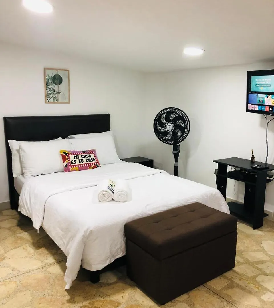 Hermoso Apartaestudio En El Corazon De Laureles Medellín 0*,  Colombia